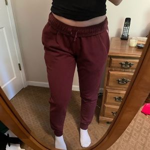 Maroon champion sweats